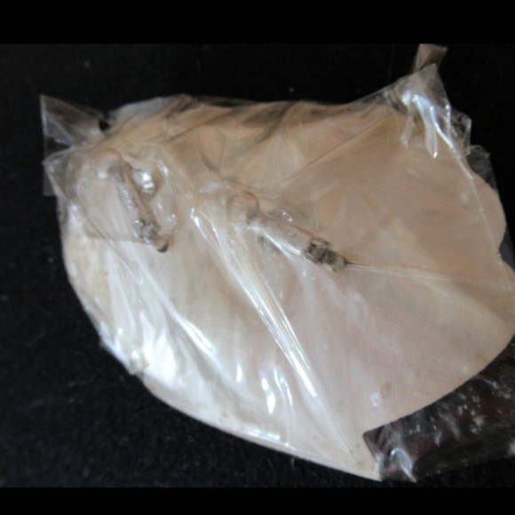 Vintage Coro Pegasus Pink Simulated Pearl Clip On Earrings NOS NIP NWT - Picture 3 of 5